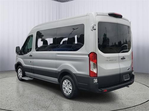 2021 Ford Transit-150 XL