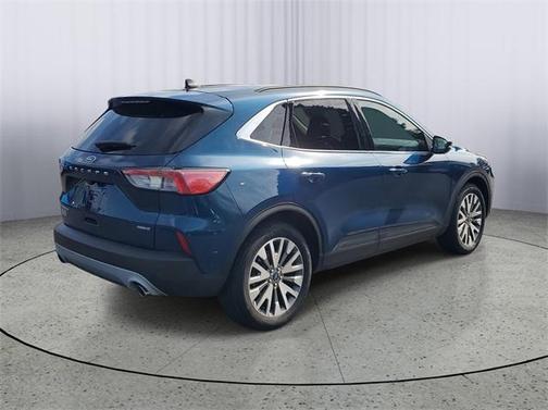 2020 Ford Escape Titanium Hybrid