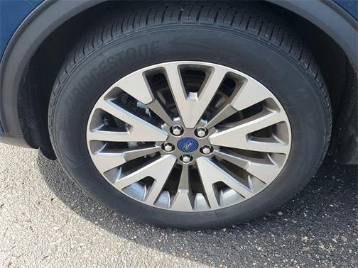 2020 Ford Escape Titanium Hybrid