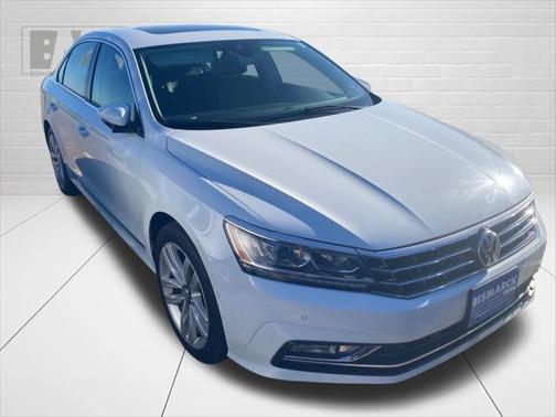 2017 Volkswagen Passat 1.8T SEL Premium