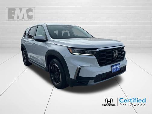 Platinum White Pearl 2025 Honda Pilot