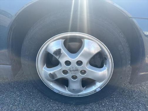 2004 Saturn L 300
