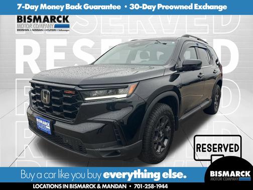 Crystal Black Pearl 2024 Honda Pilot