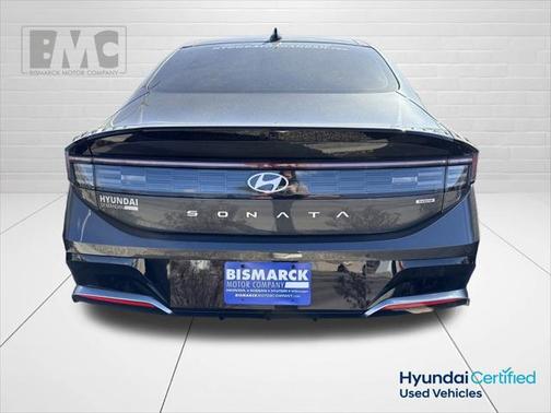 2024 Hyundai SONATA Hybrid Limited
