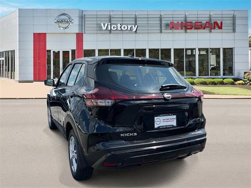 2025 Nissan Kicks S