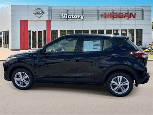 2025 Nissan Kicks S