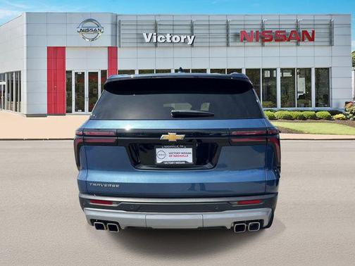 Lakeshore Blue 2025 Chevrolet Traverse LT