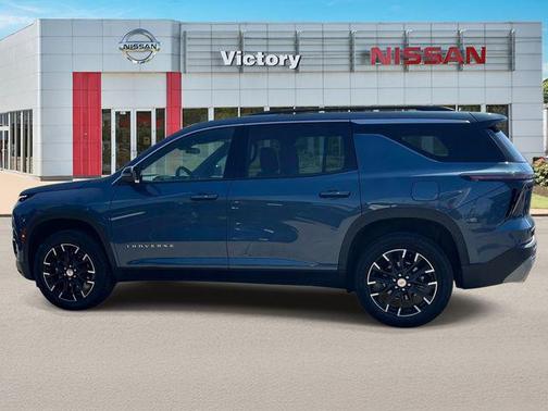 Lakeshore Blue 2025 Chevrolet Traverse LT