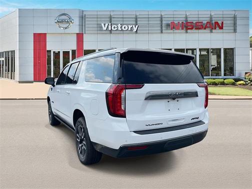 2021 GMC Yukon XL 4WD AT4