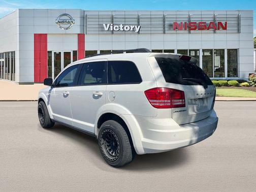 White 2020 Dodge Journey SE Value