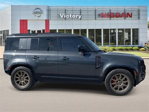 2024 Land Rover Defender 110 P400 X-Dynamic SE