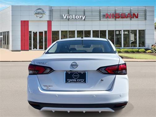 2025 Nissan Versa 1.6 S