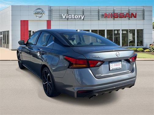 2023 Nissan Altima SR FWD