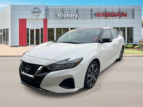 2023 Nissan Maxima SL