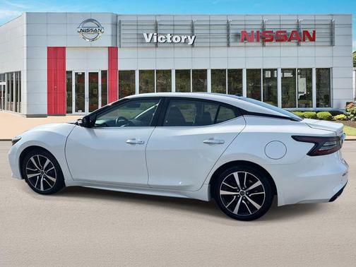 2023 Nissan Maxima SL