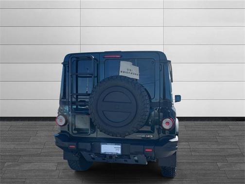 2025 INEOS Grenadier Fieldmaster