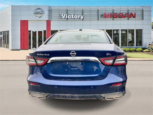 2023 Nissan Maxima SL