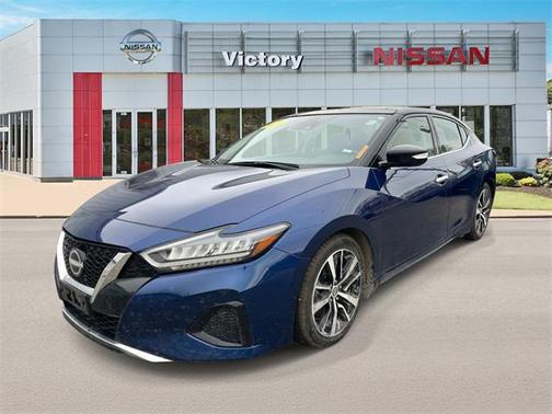 2023 Nissan Maxima SL