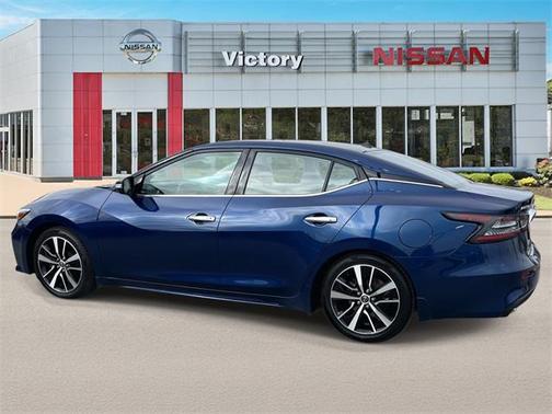 2023 Nissan Maxima SL