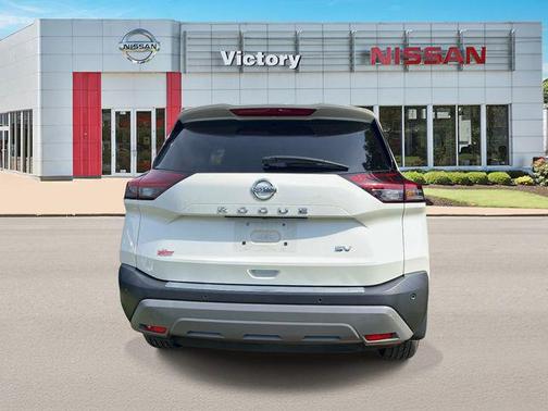 Pearl White 2021 Nissan Rogue SV