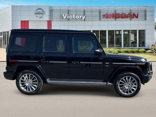 MANUFAKTUR Night Black Magno 2023 Mercedes-Benz G-Class 4MATIC