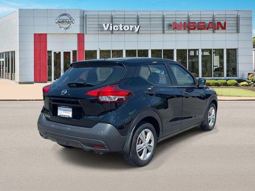 Super Black 2020 Nissan Kicks S