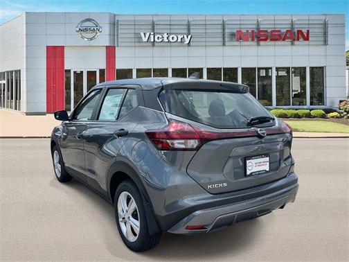2025 Nissan Kicks S