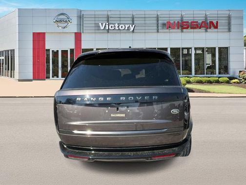 2023 Land Rover Range Rover P530 SE