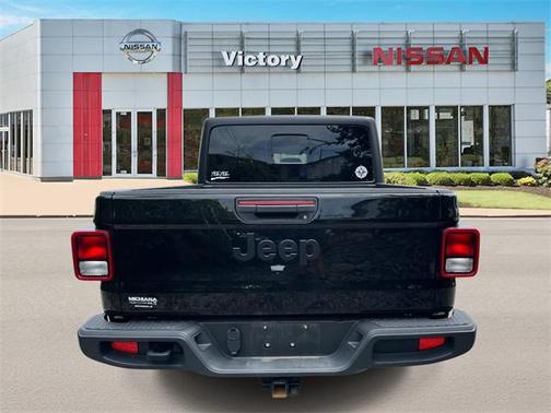 2022 Jeep Gladiator Sport S