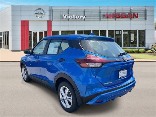2025 Nissan Kicks S