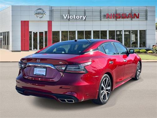 2023 Nissan Maxima SL