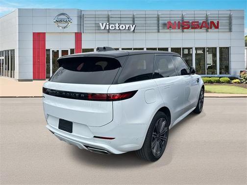 2025 Land Rover Range Rover Sport SE