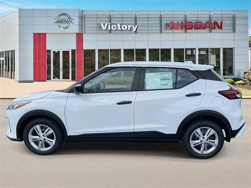 2025 Nissan Kicks S