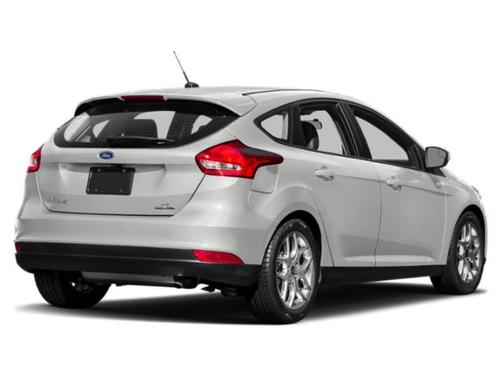 Gray 2015 Ford Focus SE