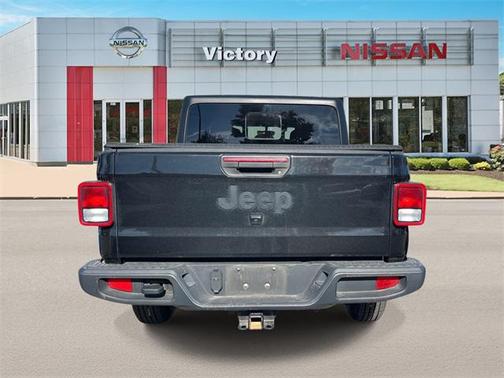 2022 Jeep Gladiator Sport S