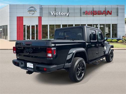 2022 Jeep Gladiator Sport S