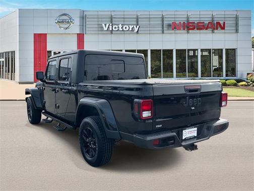 2022 Jeep Gladiator Sport S