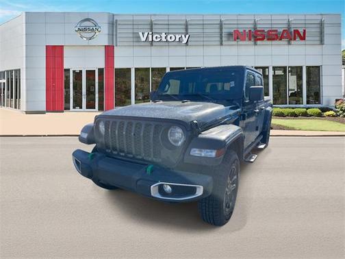 2022 Jeep Gladiator Sport S