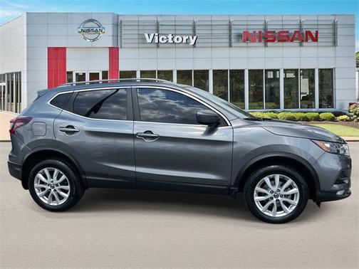 2022 Nissan Rogue Sport SV
