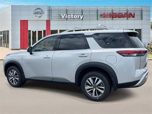 2025 Nissan Pathfinder SL FWD