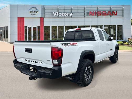 Super White 2018 Toyota Tacoma TRD Off Road