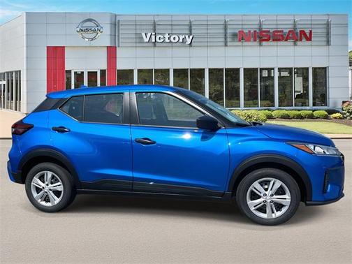 2025 Nissan Kicks S