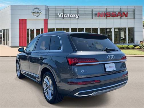 2024 Audi Q7 55 Premium Plus