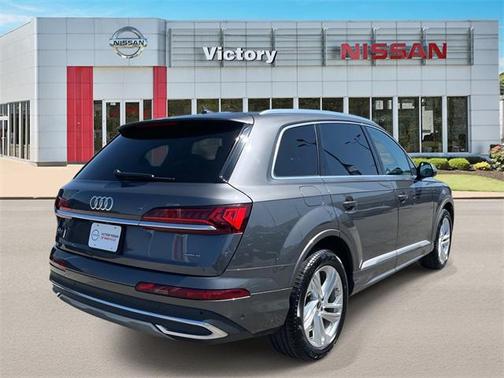 2024 Audi Q7 55 Premium Plus