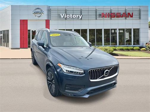 2021 Volvo XC90 T5 Momentum