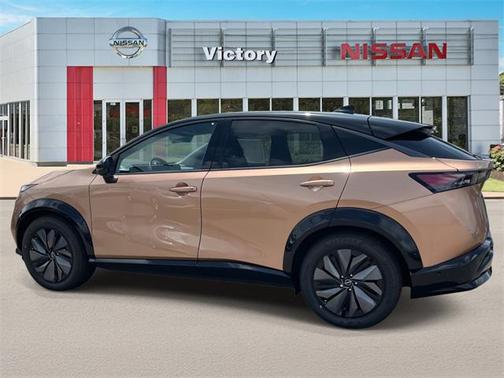 2025 Nissan ARIYA PLATINUM+
