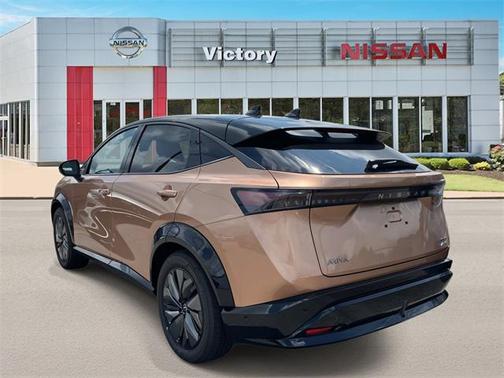 2025 Nissan ARIYA PLATINUM+