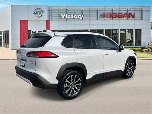 2022 Toyota Corolla Cross XLE