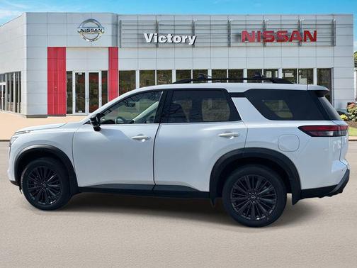 White Pearl 2026 Nissan Pathfinder SL