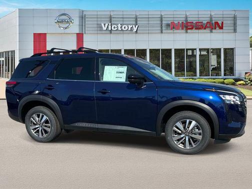 Deep Ocean Blue 2026 Nissan Pathfinder SL